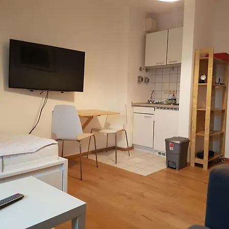 Zentrale - Uni Und Stadtmitte Fusslaufig * Kassel